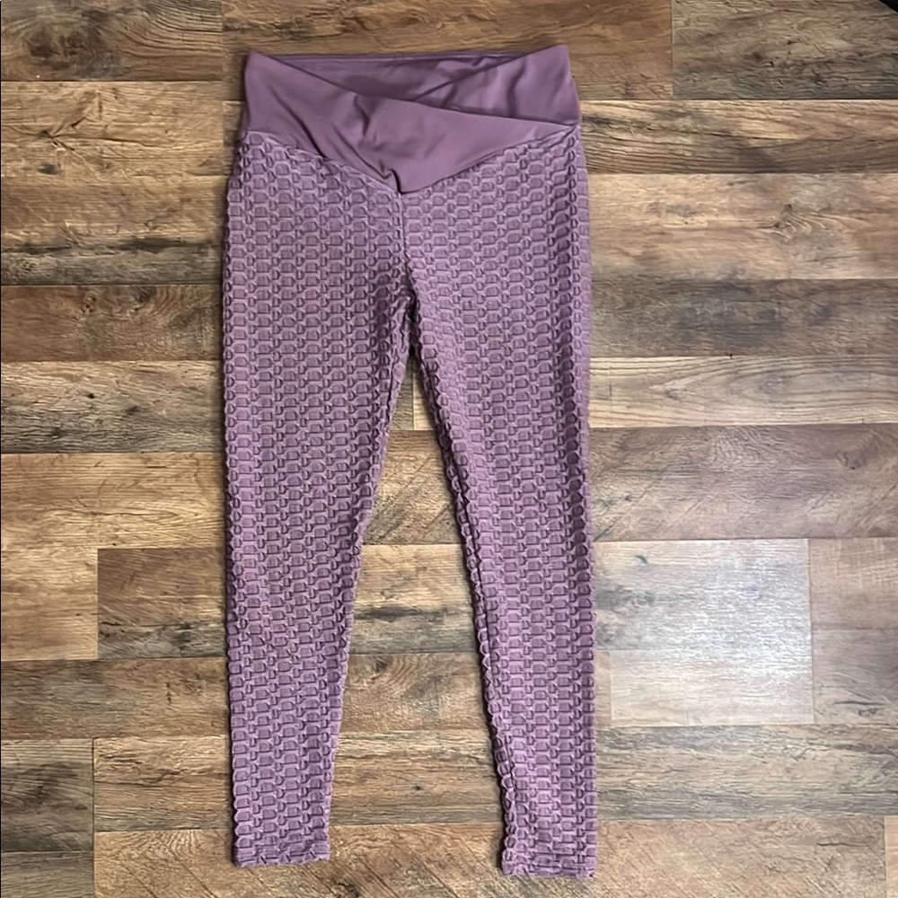Textured Purple Leggings